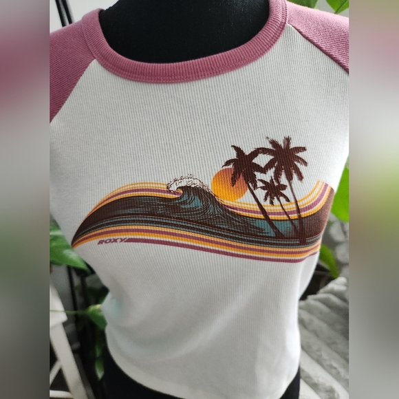 Roxy Beach Theme Surfer Baby Tee Juniors Size Large - Picture 2 of 7